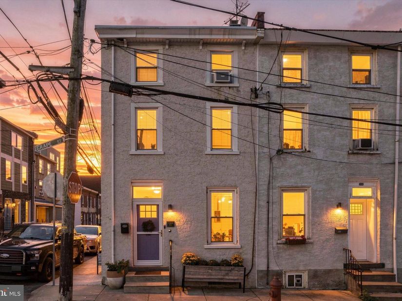 223 Grape Street, Philadelphia PA 19128
