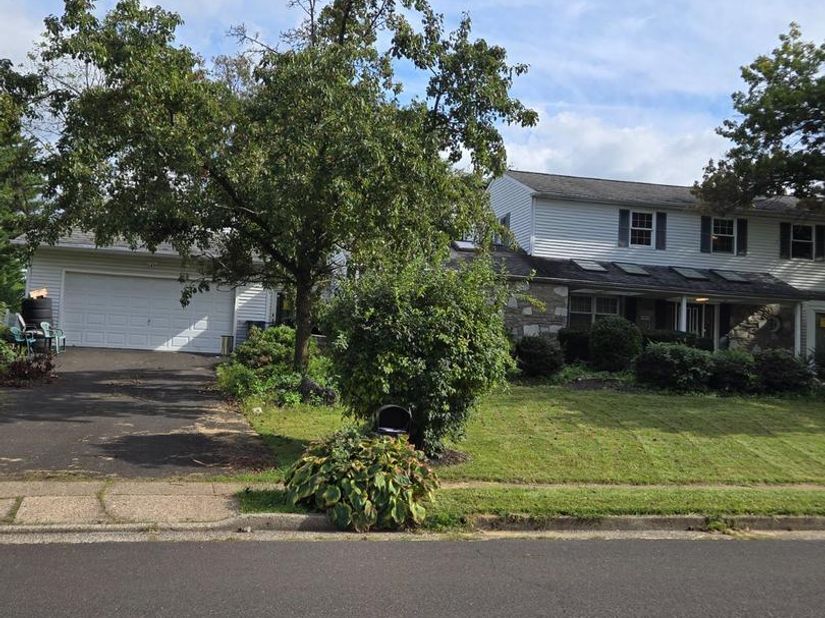 3549 Meadowlark Drive, Huntingdon Valley PA 19006