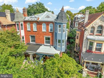 923 S Saint Bernard Street