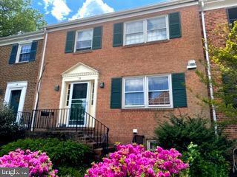 13 E Cliff Street, Alexandria VA 22301