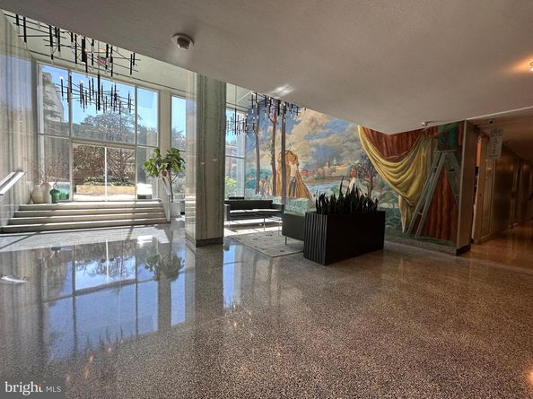 604 S Washington Square 1313, Philadelphia PA 19106