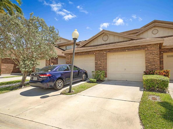 300 Crosswinds Drive D1, Greenacres FL 33413