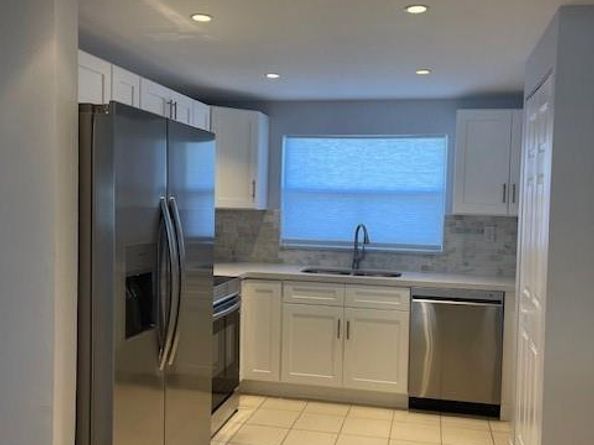 9861 Sunrise Lakes Blvd 307, Sunrise FL 33322