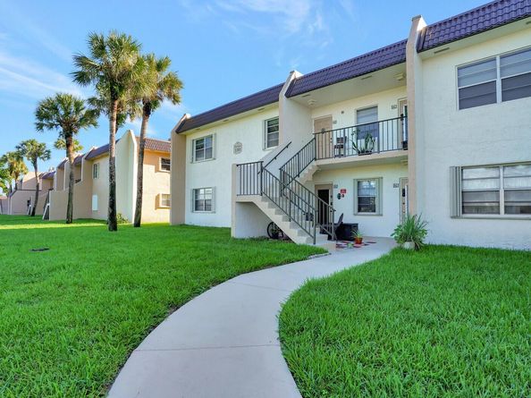 130 Lake Meryl Drive 226, West Palm Beach FL 33411