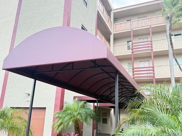 2108 S Cypress Bend Dr 306, Pompano Beach FL 33069