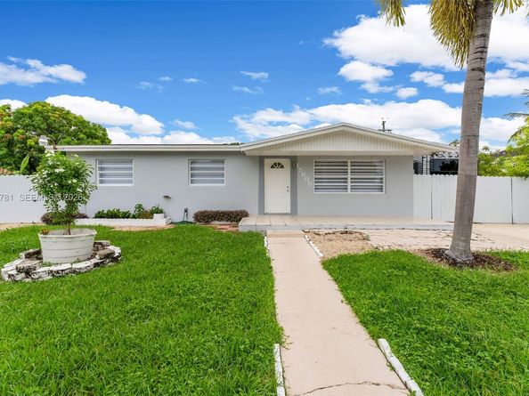 15805 SW 300th Terrace, Homestead FL 33033