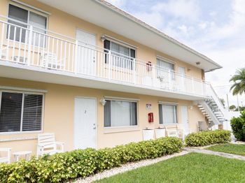 1905 Lake Worth Road