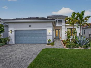 5492 St Armands Way