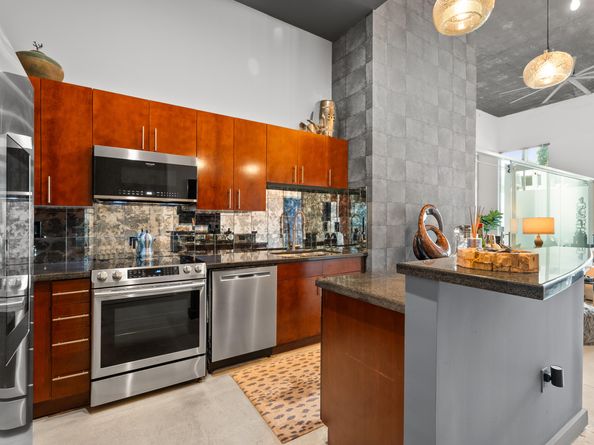300 S Australian Avenue 103, West Palm Beach FL 33401