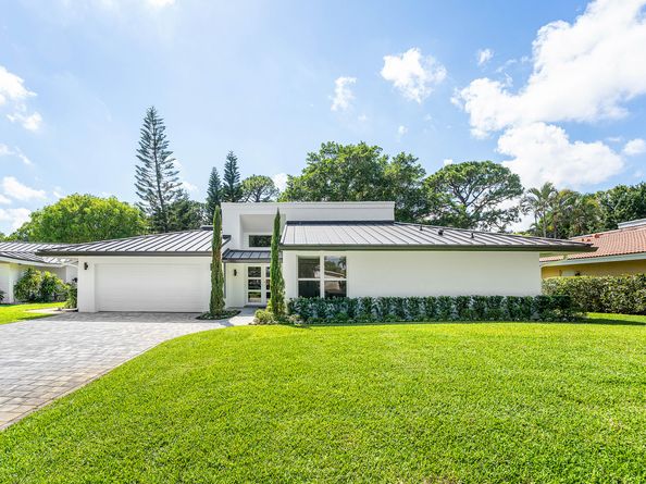 654 W Lakewoode Circle, Delray Beach FL 33445