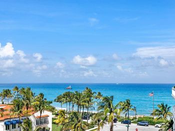 100 Royal Palm Way