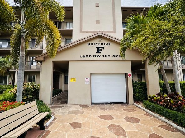 1400 SW 137 Avenue 107f, Pembroke Pines FL 33027