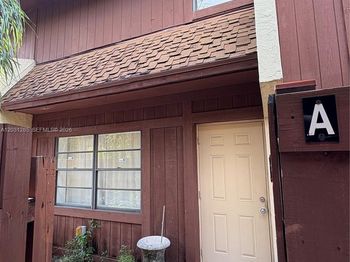 7104 SW 114th Place