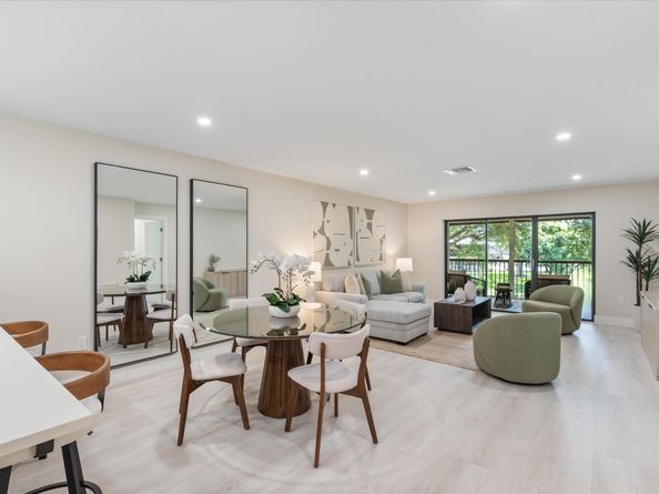 52 Stratford Lane W F, Boynton Beach FL 33436