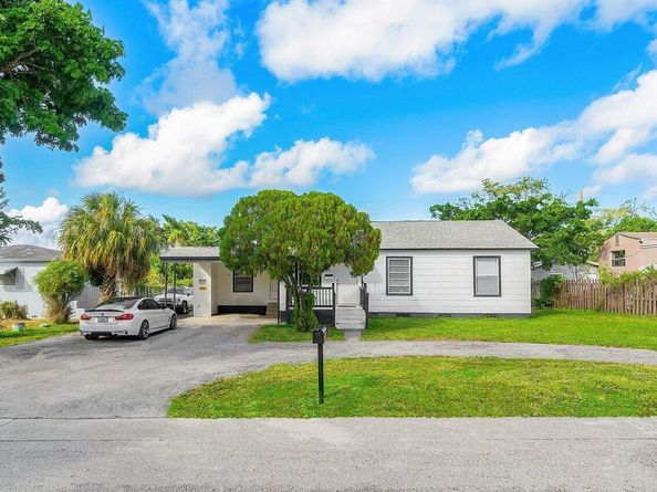 921 43rd Street, West Palm Beach FL 33407