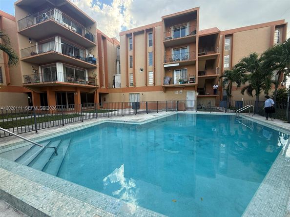 6780 W 2nd Court 313, Hialeah FL 33012