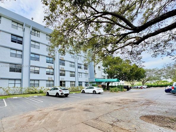 2501 Riverside Drive 207A, Coral Springs FL 33065