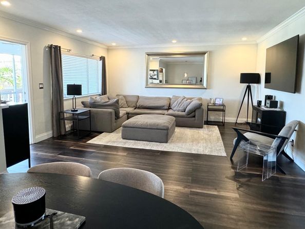 2141 NE 68th St 203, Fort Lauderdale FL 33308