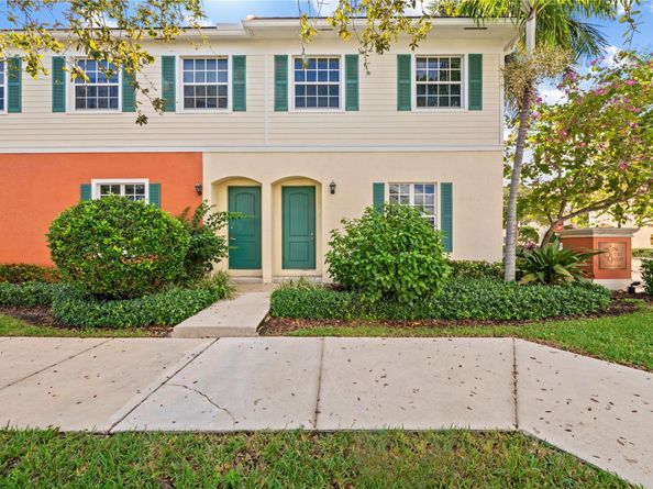 197 SW 6th Pl 197, Pompano Beach FL 33060