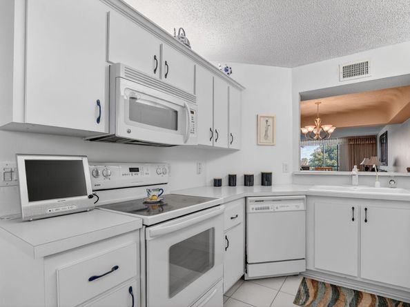 23249 Barwood Lane N 405, Boca Raton FL 33428