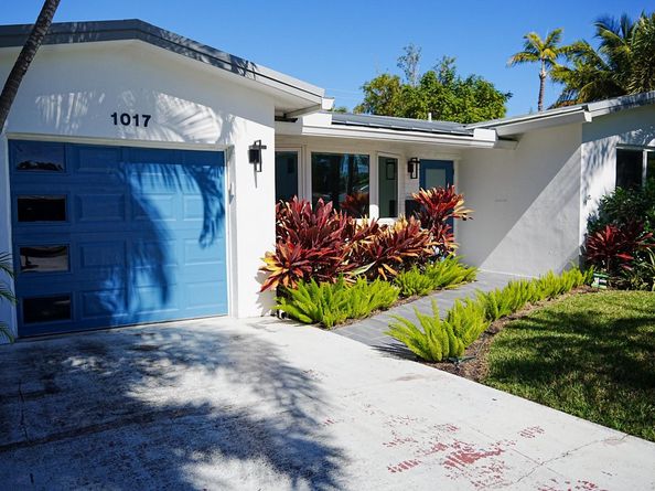 1017 Lincoln St, Hollywood FL 33019