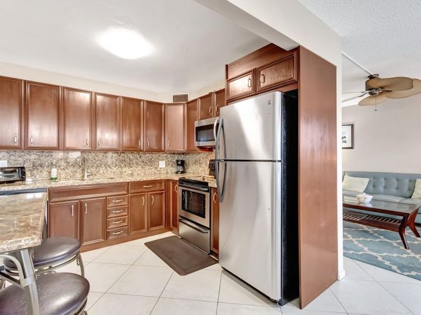 4049 Wolverton C, Boca Raton FL 33434