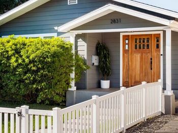 2831 S Corning Street