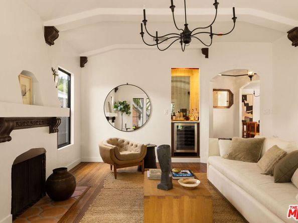 3401 W 41st Street, Los Angeles CA 90008