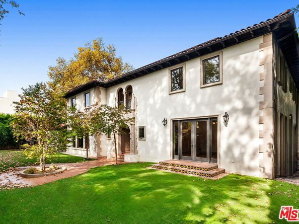 11159 La Maida Street, North Hollywood CA 91601