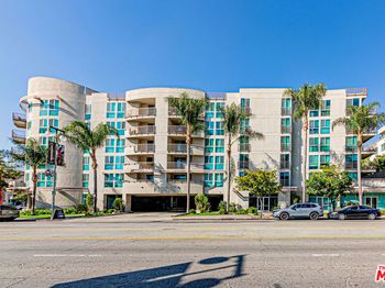 267 S San Pedro Street