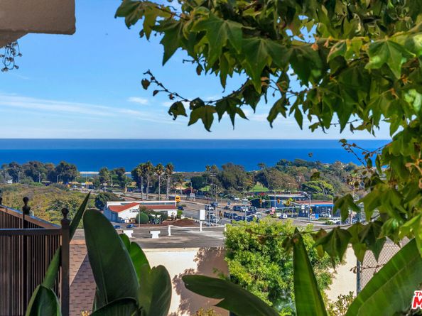 23901 Civic Center Way D238, Malibu CA 90265