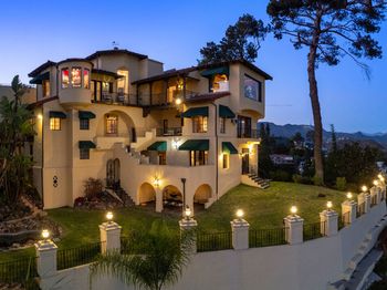 2200 Maravilla Drive