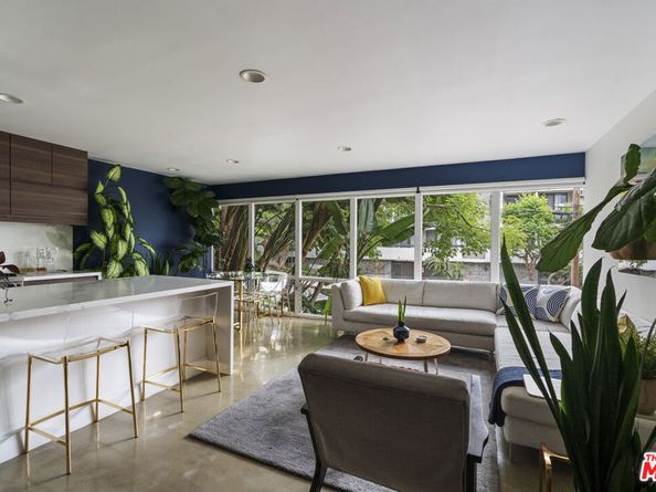 1145 Larrabee Street 9, West Hollywood CA 90069