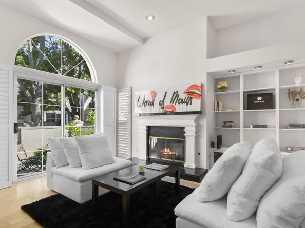 5117 Renaissance Ave D, San Diego CA 92122