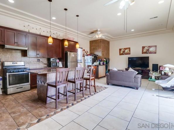 3521 Acacia, San Diego CA 92113