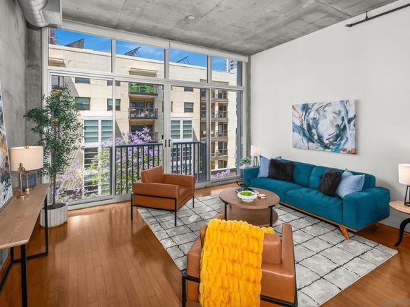 1025 Island 406, San Diego CA 92101