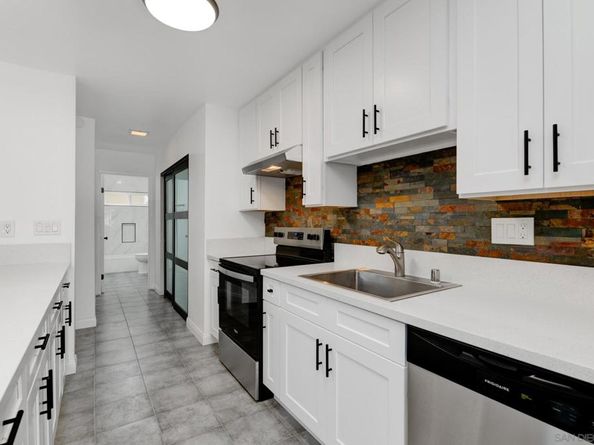 2388 Grand, San Diego CA 92109