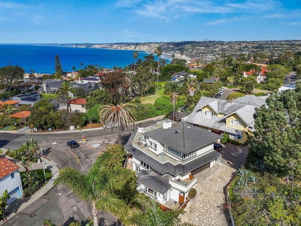 7651 Country Club Drive, La Jolla CA 92037