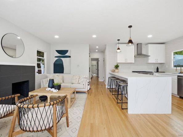 3542 Poe Street, San Diego CA 92106