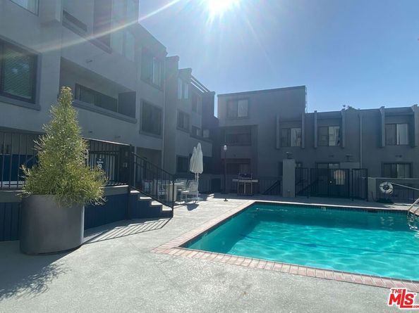 1940 N Highland Avenue 44, Los Angeles CA 90068