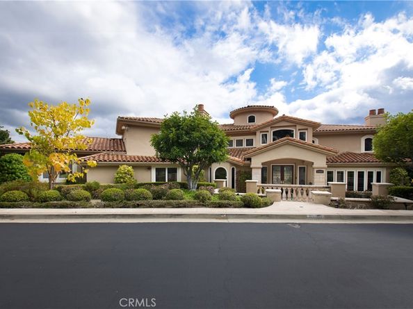 10472 Villa Del Cerro, Santa Ana CA 92705