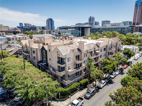 640 W 4th 315, Long Beach CA 90802