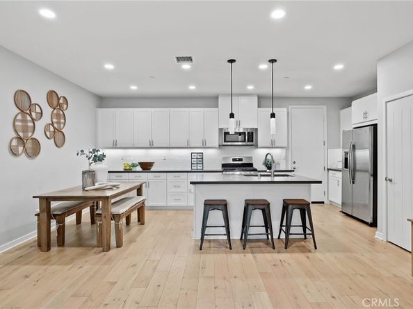 39 Savannah, Lake Forest CA 92630