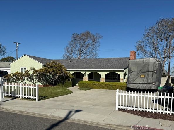 810 Congress, Costa Mesa CA 92627