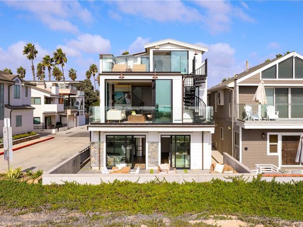 7210 W. Oceanfront, Newport Beach CA 92663