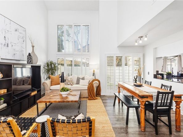 924 Hyde Court, Costa Mesa CA 92626