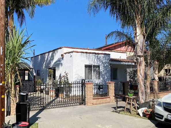 2033 W Burnett Street, Long Beach CA 90810