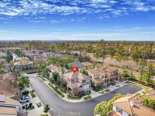 8 Versailles, Irvine CA 92602