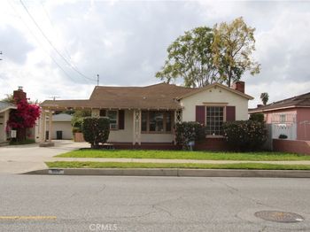608 E Chestnut