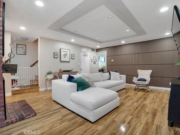 19540 Sherman Way 604, Reseda CA 91335